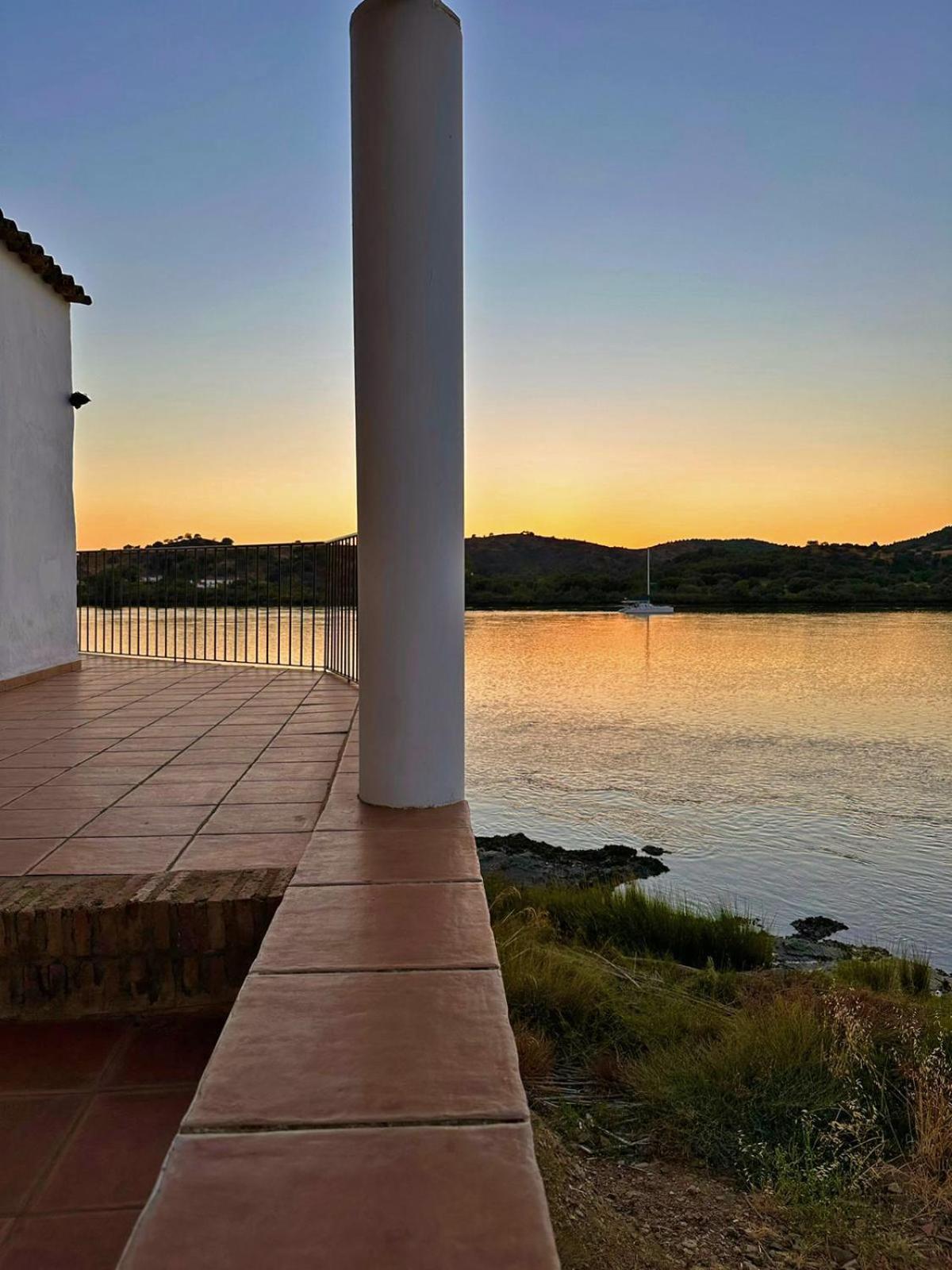 Hacienda De La Cruz *